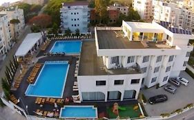 Sunborn Hotel