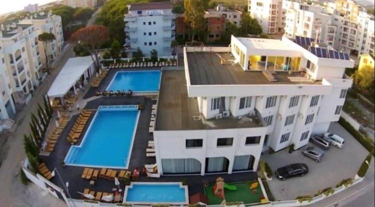 Sunborn Hotel Golem  Esterno foto