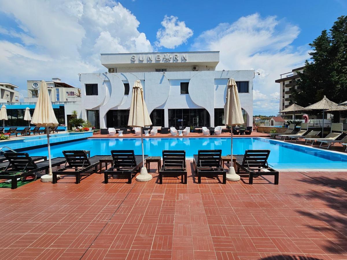 Sunborn Hotel Golem  Esterno foto