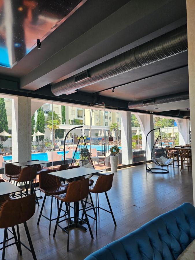 Sunborn Hotel Golem  Esterno foto