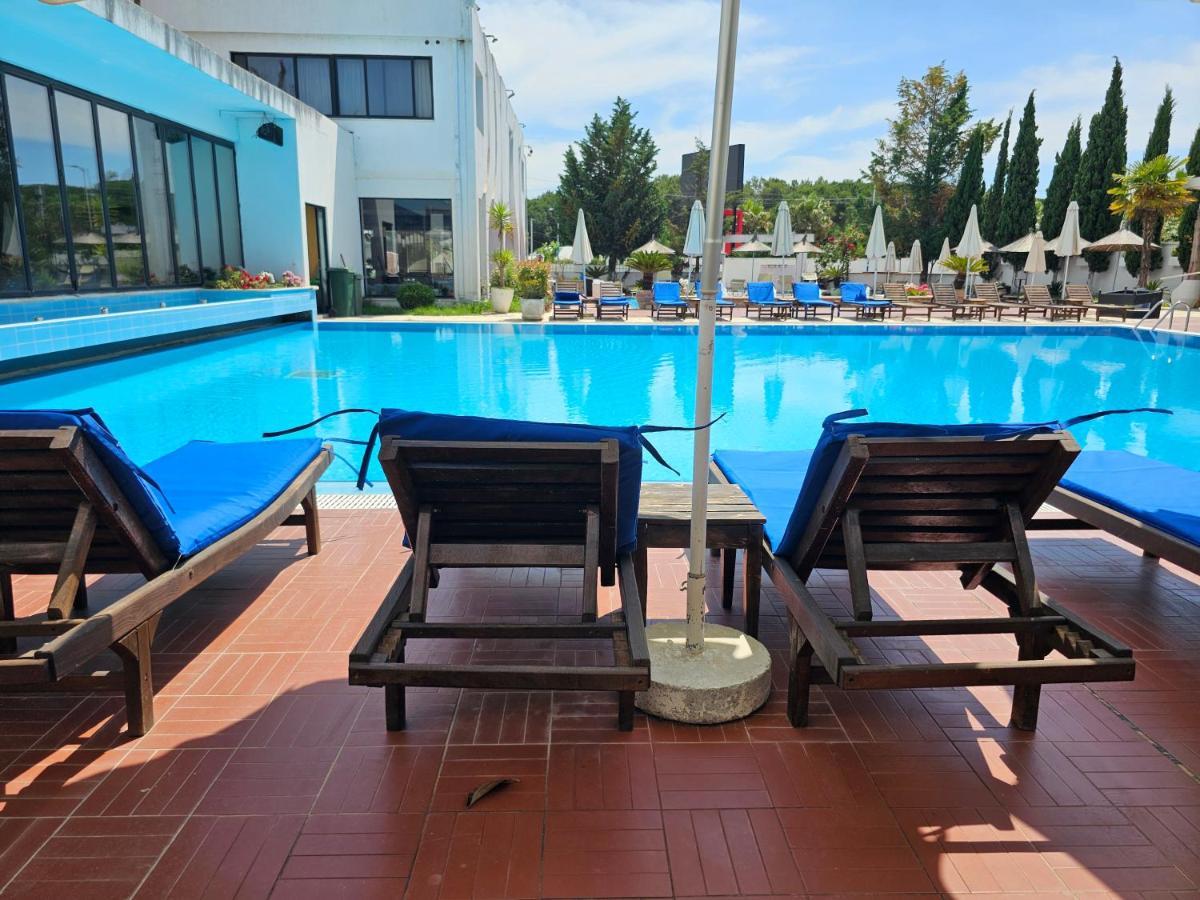Sunborn Hotel Golem  Esterno foto