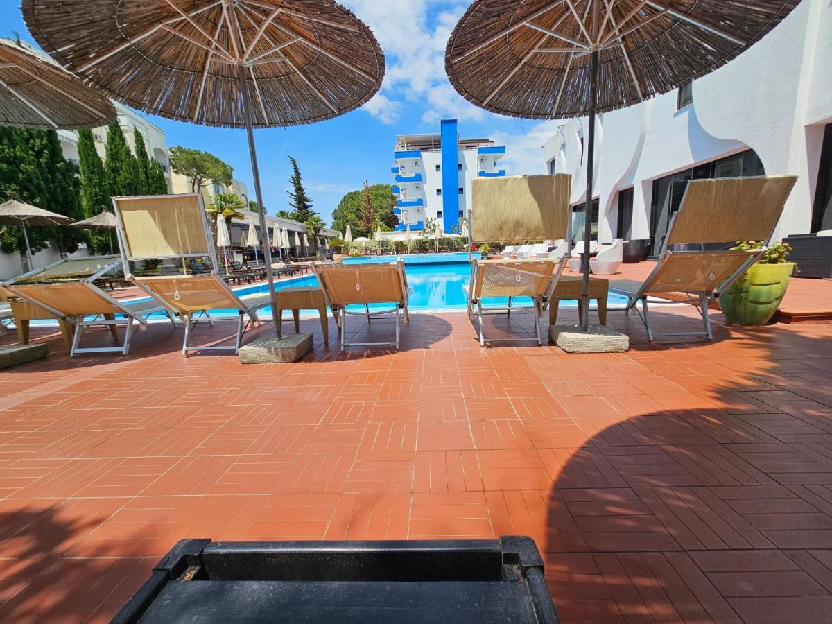 Sunborn Hotel Golem  Esterno foto