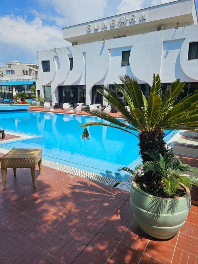 Sunborn Hotel Golem  Esterno foto