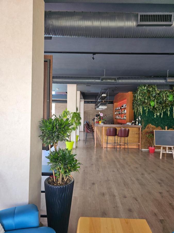 Sunborn Hotel Golem  Esterno foto