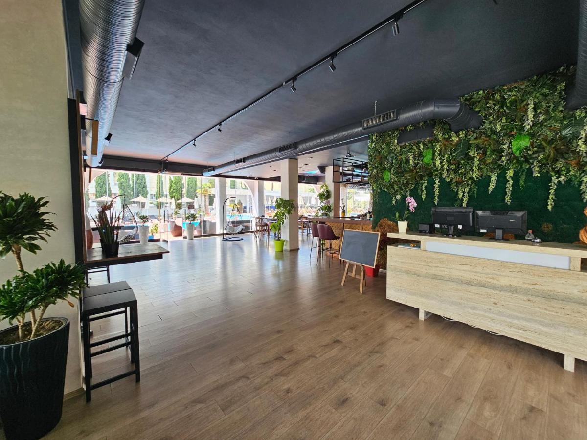 Sunborn Hotel Golem  Esterno foto